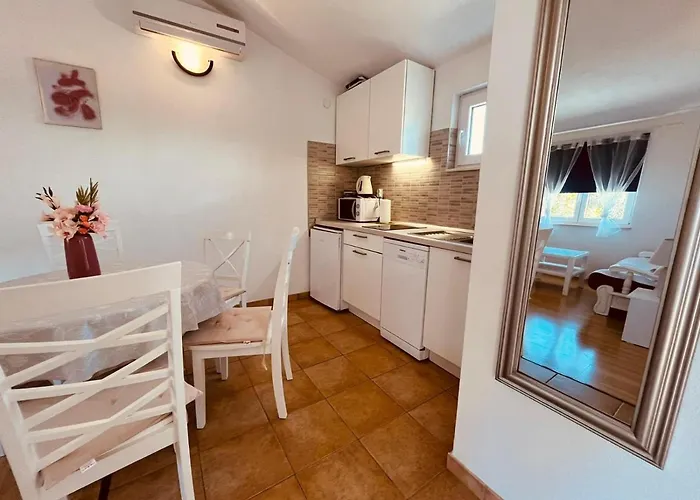 Apartamento With Parking Space Zecevo, - 20020 *